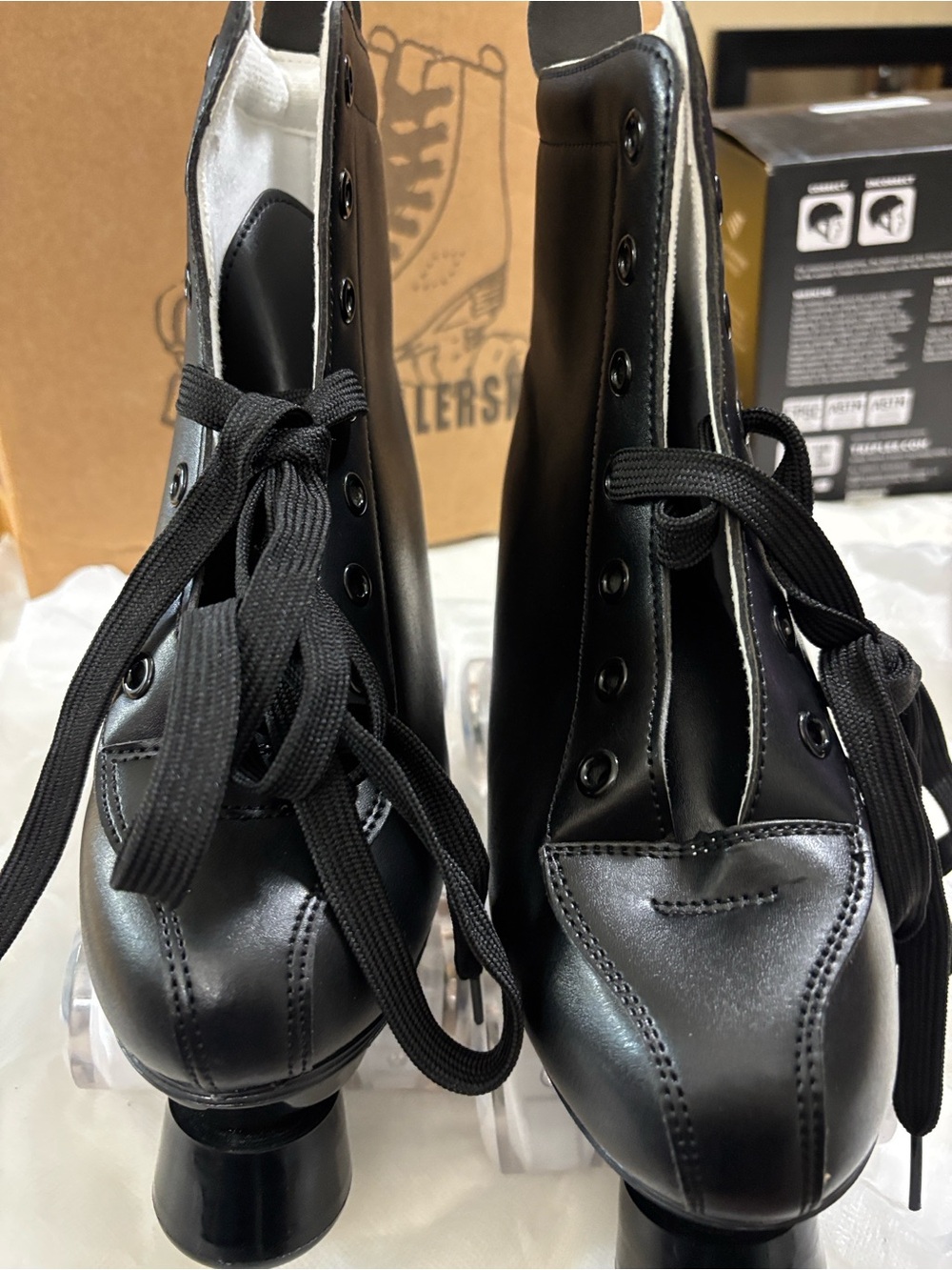 XUDREZ -ROLLER SKATES High Top Leather with CLEAR beautiful LIGHTING WHEELS.